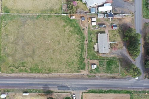 2153 Ne Sunset View Ln, Prineville, OR, 97754-8659 | Card Image