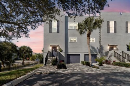 5321 Escena Ct, Tampa, FL, 33611-5670 | Card Image