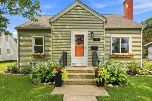 27 26th St N, Battle Creek, MI, 49015-1743 | Card Image