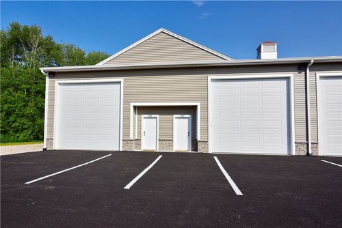 ste-203-597 S County Trl, Exeter, RI, 02822-3455 | Card Image