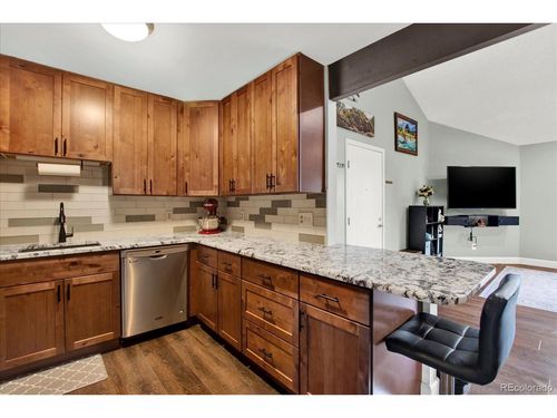 5-202-3345 S Ammons St, Lakewood, CO, 80227-4929 | Card Image