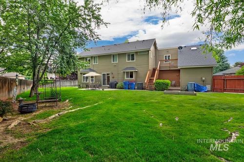 992 N Pinnacle Way, Eagle, ID, 83616-5376 | Card Image