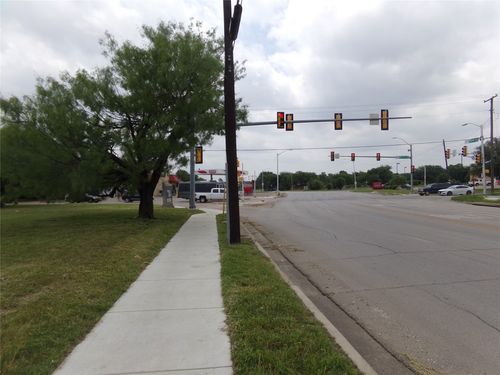 4719 Miller Ave, Fort Worth, TX, 76119-5068 | Card Image