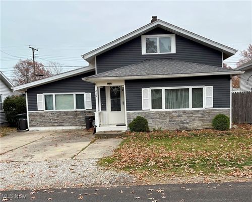 219 Guilford Rd, Vermilion, OH, 44089-2321 | Card Image