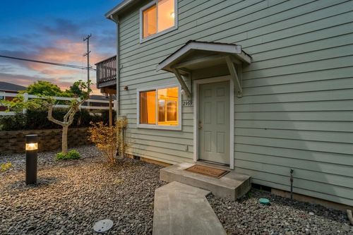2959 Rainbow Ln, Fortuna, CA, 95540-3866 | Card Image