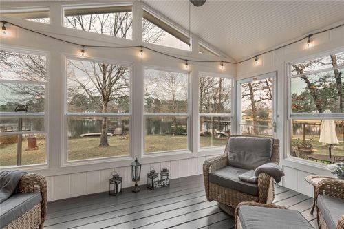 202 Sunset Lake Rd, Huntsville, TX, 77340-2253 | Card Image