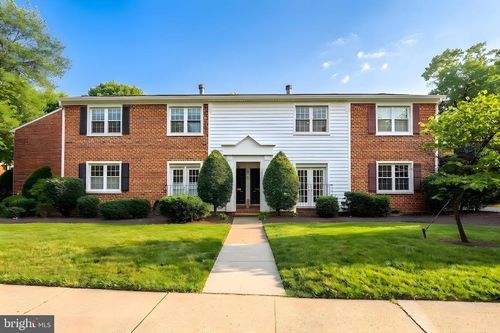 a-2637 S Walter Reed Dr, ARLINGTON, VA, 22206-1232 | Card Image