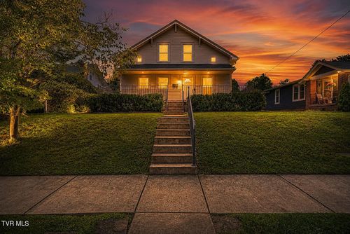 909 E Holston Ave, Johnson City, TN, 37601-3407 | Card Image