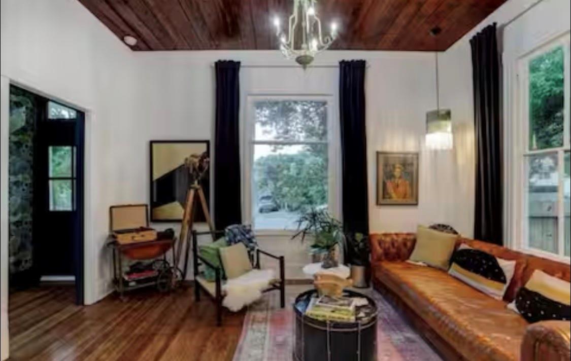 Residential Lease in Galveston 3