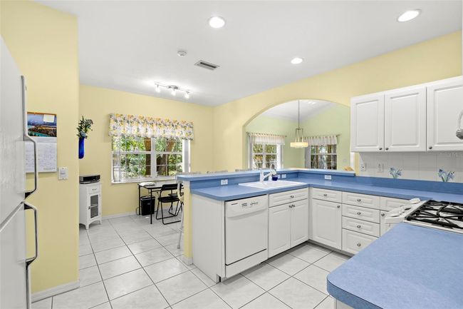 187 Sage Cir, House other with 3 bedrooms, 2 bathrooms and null parking in Crystal Beach FL | Image 21
