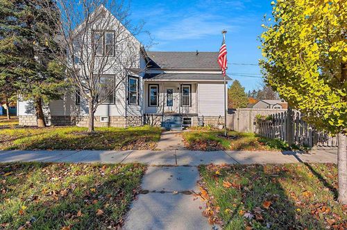 602 Carney Blvd, Marinette, WI, 54143-2620 | Card Image