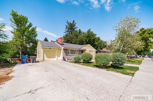 765 9th St, Idaho Falls, ID, 83404-5076 | Card Image