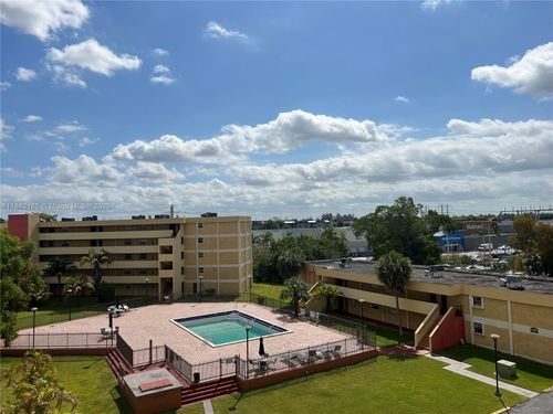 apt-501-9210 Fontainebleau Blvd, Miami, FL, 33172-4277 | Card Image