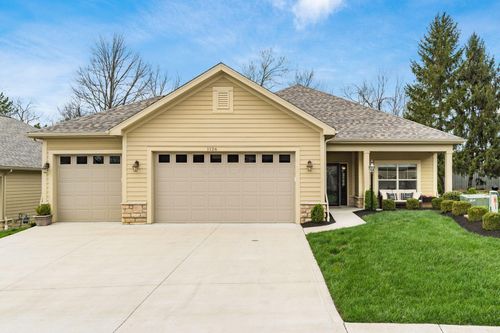 1126 Cross Creeks Rdg, Pickerington, OH, 43147-8160 | Card Image