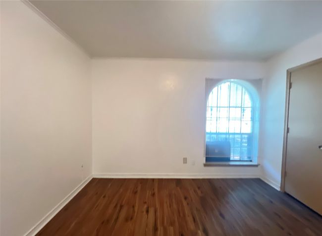 2765 Meadow Gate Ln, Home with 3 bedrooms, 2 bathrooms and null parking in Dallas TX | Image 9