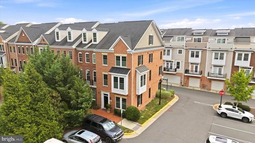 402 Haupt Sq Se, LEESBURG, VA, 20175-3771 | Card Image