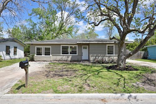 105 W Saunders Street, League City, TX, 77573 | Card Image
