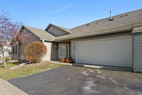 13008 Echo Ln, Apple Valley, MN, 55124-3901 | Card Image
