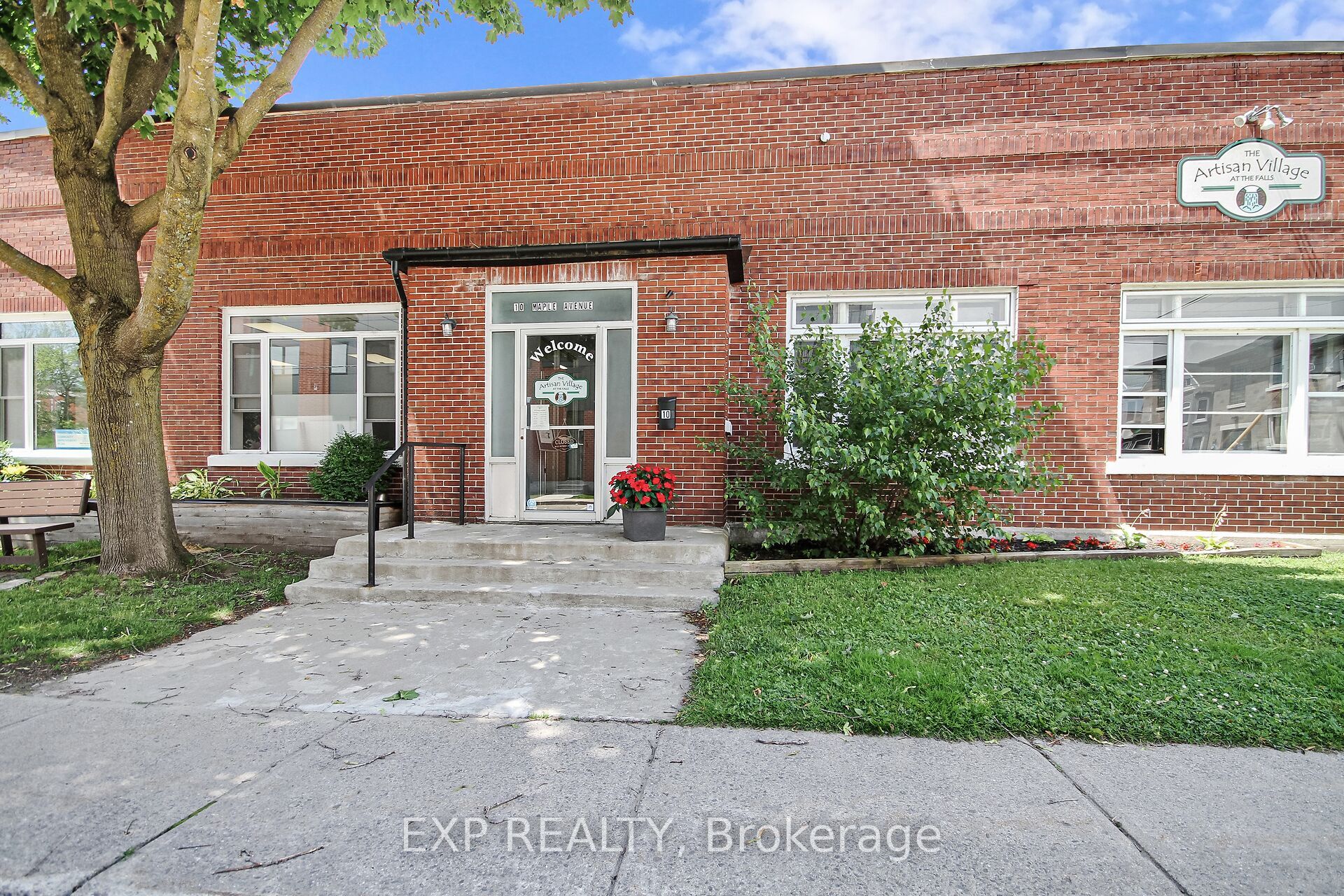Commercial Lease in Smiths Falls 2