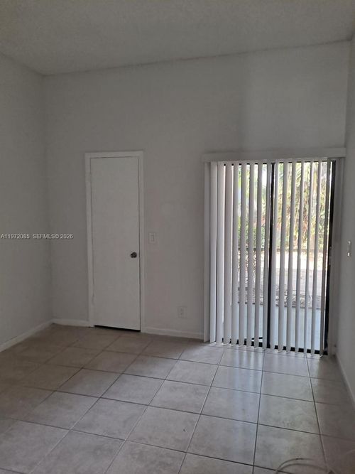 215-2544 Riverside Dr, Coral Springs, FL, 33065-5595 | Card Image