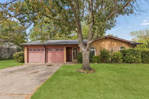 2508 Denbury Dr, Fort Worth, TX, 76133-2404 | Card Image