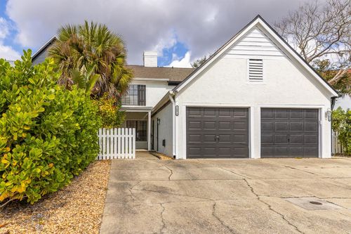 16076 Dawnview Dr, TAMPA, FL, 33624-1337 | Card Image