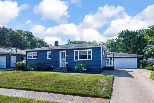 2911 W 31st St, Erie, PA, 16506-3122 | Card Image