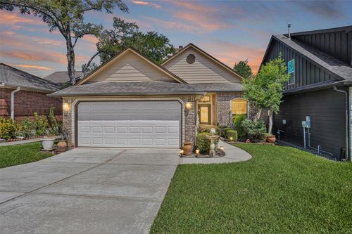 104 Harbour Town Cir, Montgomery, TX, 77356-5863 | Card Image
