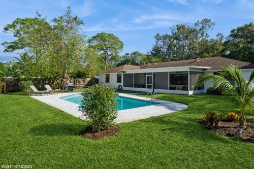 595 11th Ave, Vero Beach, FL, 32962-1522 | Card Image