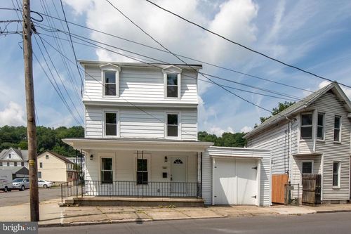 500 Pine St, TAMAQUA, PA, 18252-1416 | Card Image