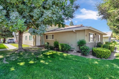 apt-4-2244 Peach Ave, Clovis, CA, 93612-3565 | Card Image