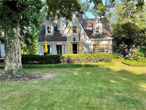 7240 Oak Dr, Poland, OH, 44514-2574 | Card Image