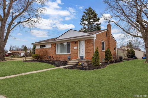 31418 Reid Dr, Warren, MI, 48092-1401 | Card Image