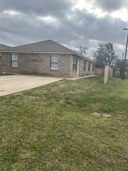 401-B Ave T Avenue T, Marble Falls, TX, 78654-4825 | Card Image