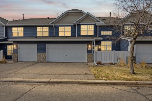 472 Hickory Ln N, Oakdale, MN, 55128-7037 | Card Image