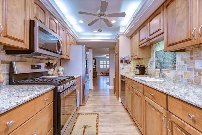 UNIT-109 - 8198 Terrace Garden Dr N, Condo with 2 bedrooms, 2 bathrooms and null parking in ST PETERSBURG FL | Image 11