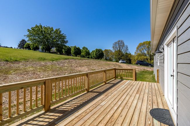 83 Fox Run Dr, House other with 3 bedrooms, 2 bathrooms and 2 parking in Dunlap TN | Image 13