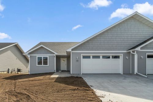 514 Roosevelt St, BARABOO, WI, 53913-2992 | Card Image