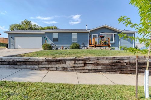1305 Emigrant Ln, Livingston, MT, 59047-2422 | Card Image