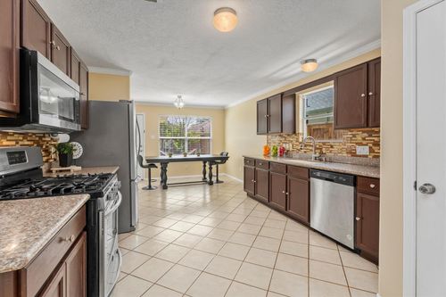 15026 Sunset Creek Dr, Humble, TX, 77396-6032 | Card Image