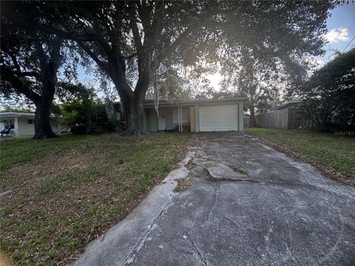 120 N Hilltop Dr, Titusville, FL, 32796-2529 | Card Image