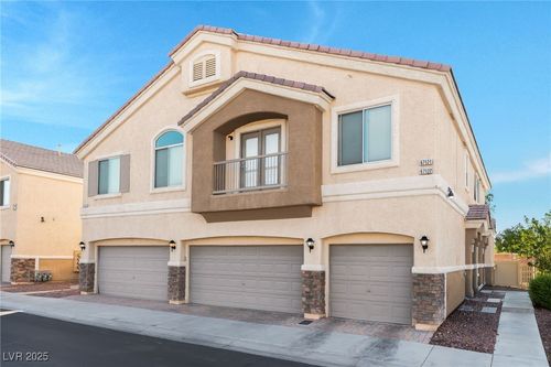 unit-2-6712 Lavender Lilly Ln, North Las Vegas, NV, 89084-3301 | Card Image