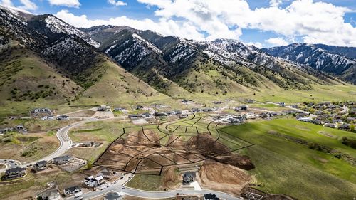 1-276 N Sherwood Dr, Providence, UT, 84332-6018 | Card Image