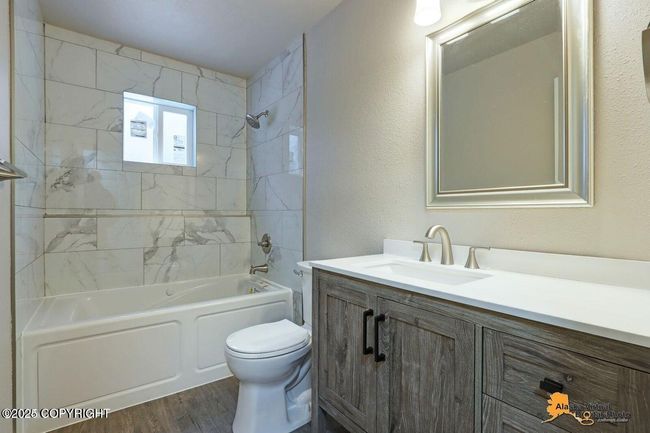 Bathroom | Image 14