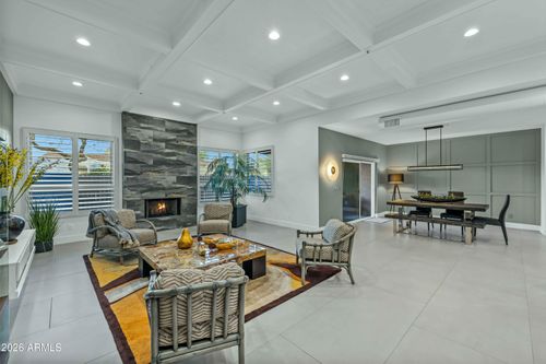 7-8100 E Camelback Rd, Scottsdale, AZ, 85251-2729 | Card Image