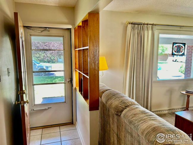 Entry Area To Home | Image 24