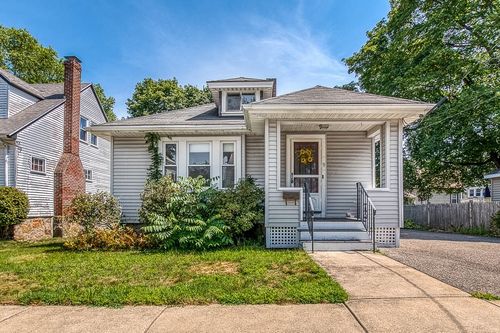 9 Carroll St, Boston, MA, 02132-3723 | Card Image