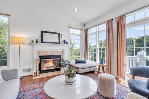 144 Doral Greens Dr W, Rye Brook, NY, 10573-5404 | Card Image