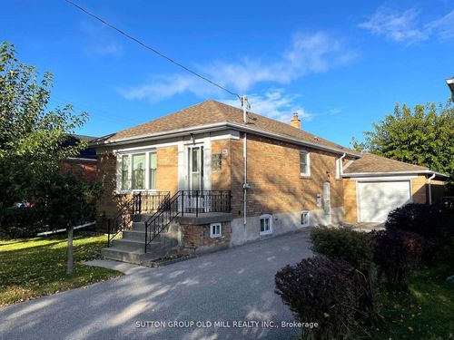 36 Alden Ave, Etobicoke, ON, M8Z1C5 | Card Image