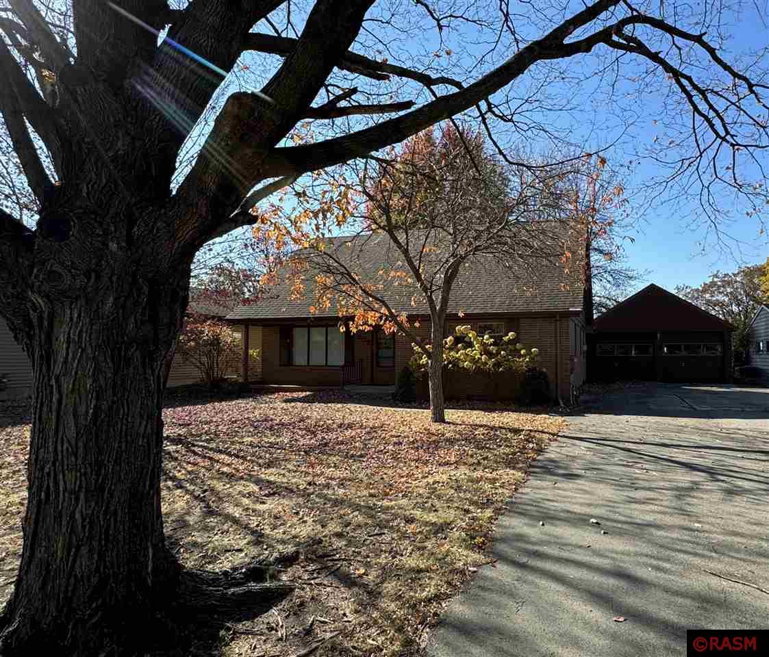 Highland Ave, New Ulm, MN 56073